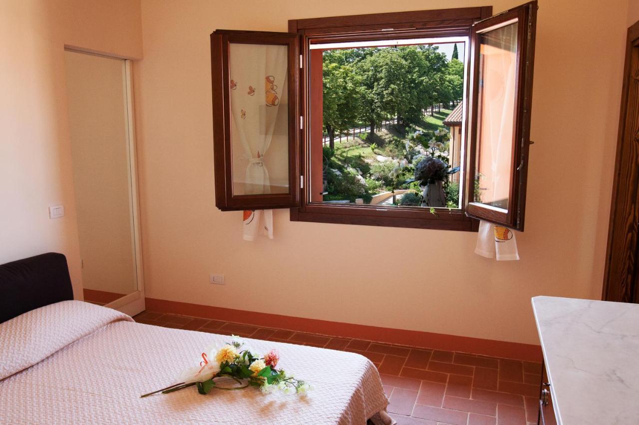 Hotel Collina dei Poeti SantʼArcangelo di Romagna Esterno foto