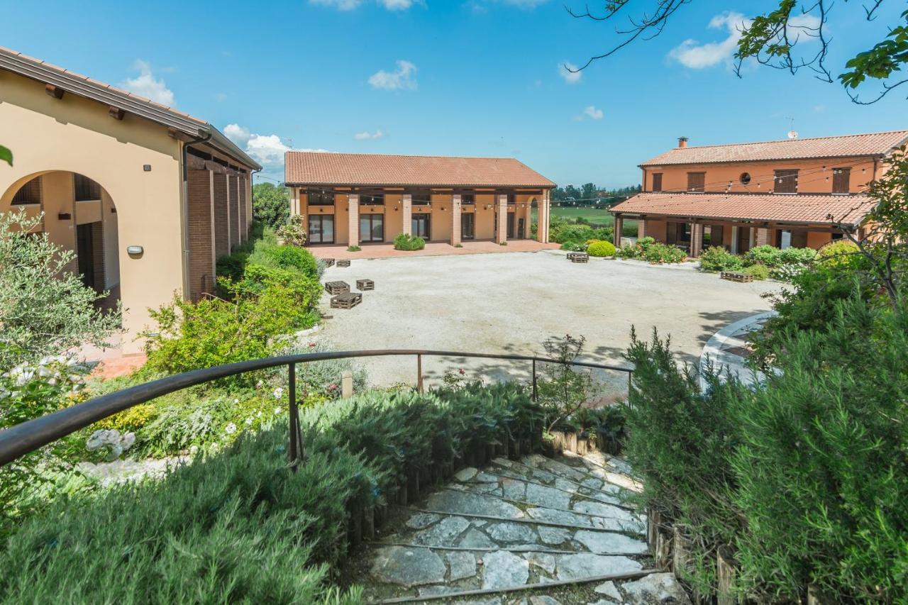 Hotel Collina dei Poeti SantʼArcangelo di Romagna Esterno foto
