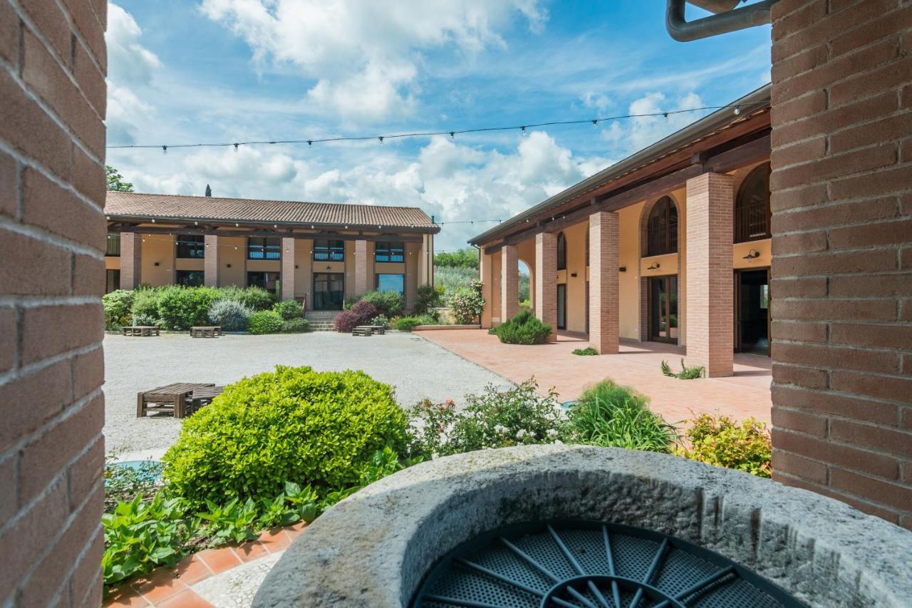 Hotel Collina dei Poeti SantʼArcangelo di Romagna Esterno foto