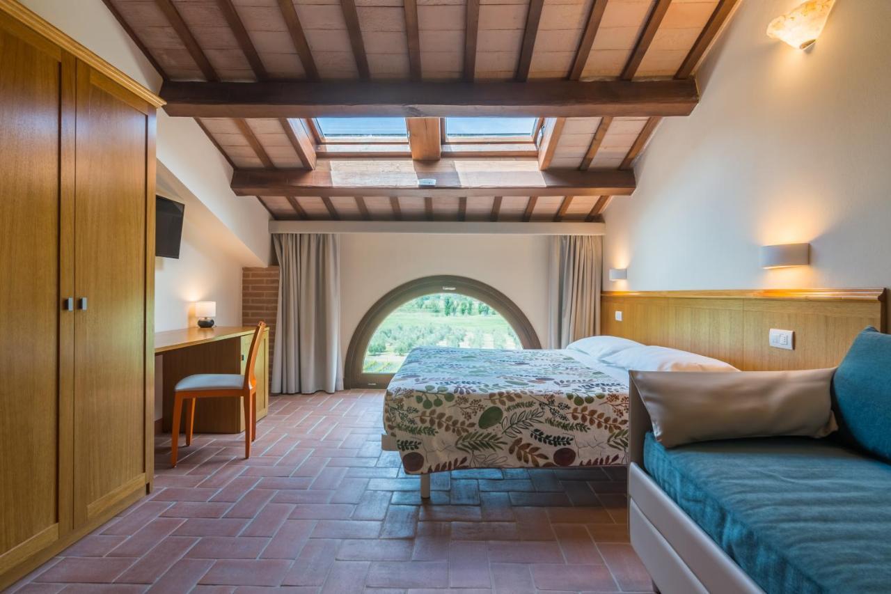 Hotel Collina dei Poeti SantʼArcangelo di Romagna Esterno foto