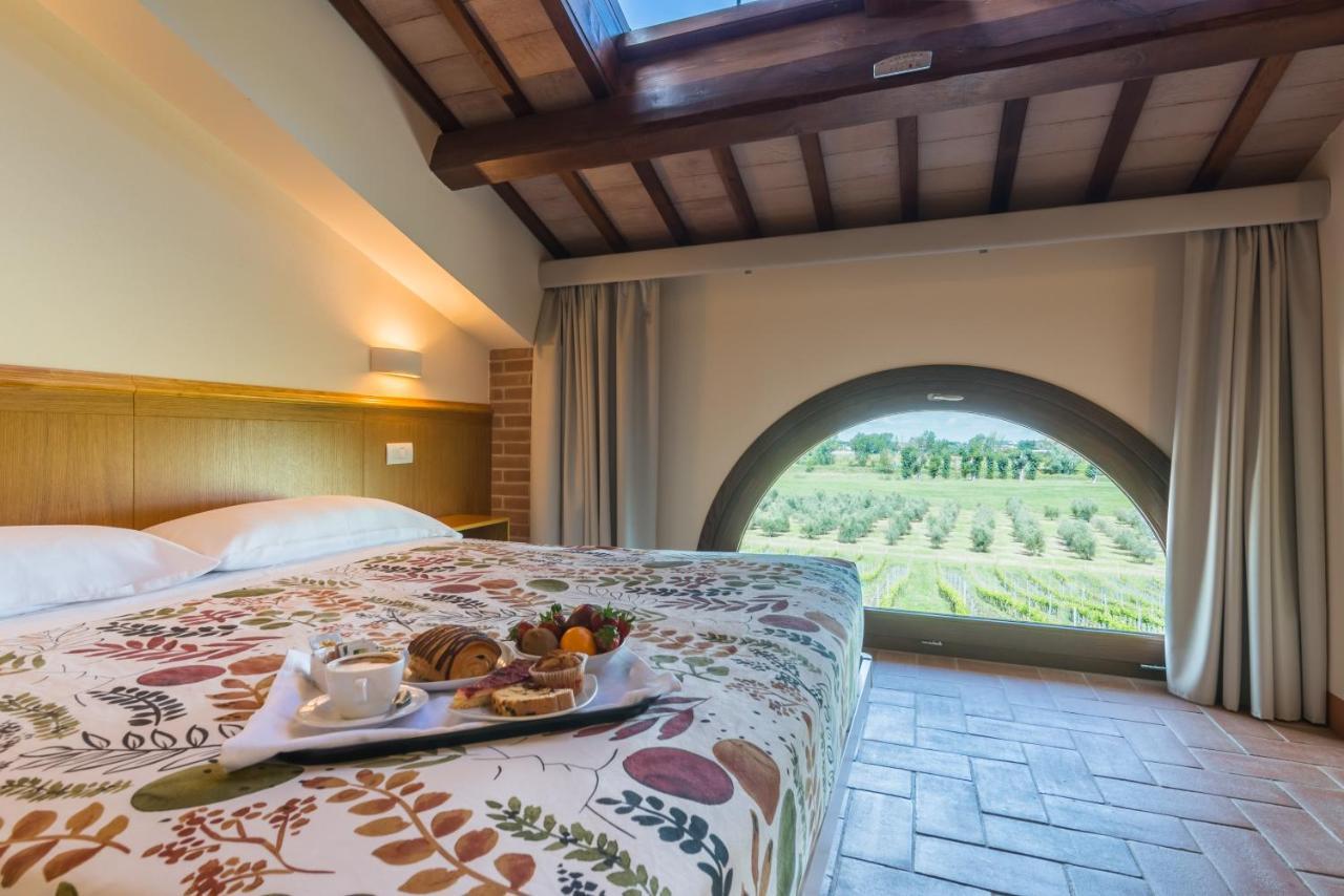 Hotel Collina dei Poeti SantʼArcangelo di Romagna Esterno foto