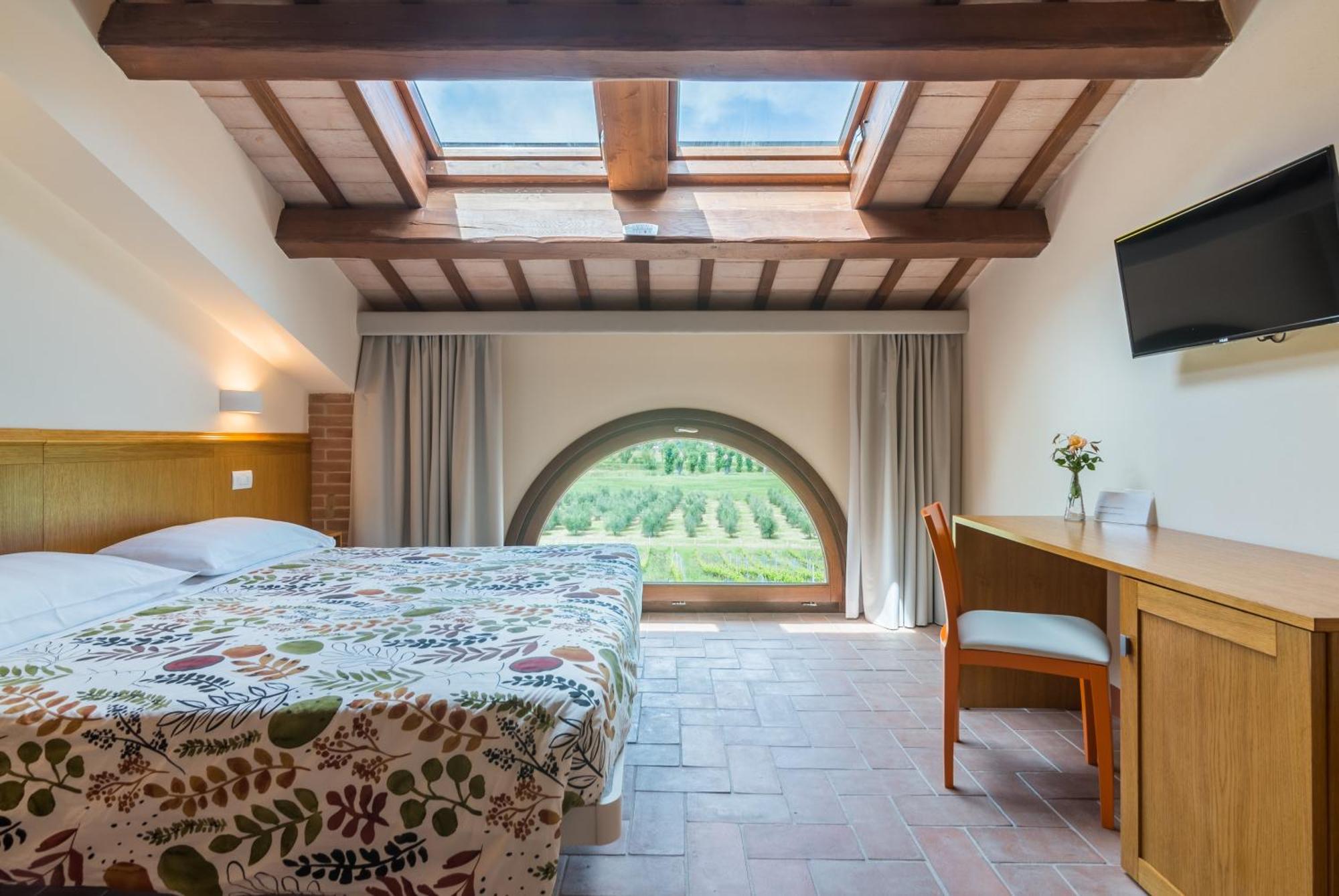 Hotel Collina dei Poeti SantʼArcangelo di Romagna Camera foto
