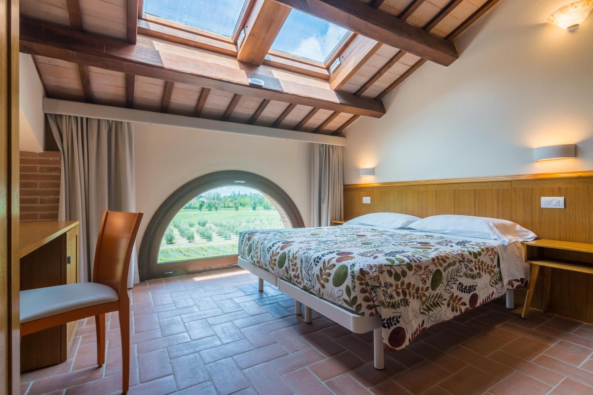 Hotel Collina dei Poeti SantʼArcangelo di Romagna Camera foto